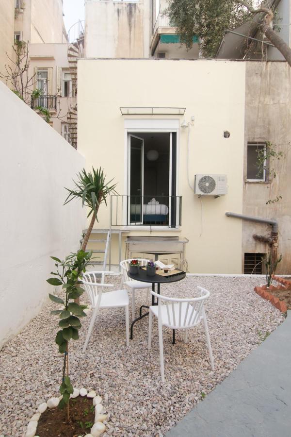 Patio Apartment Near Metro & Acropolis Athens Exterior photo