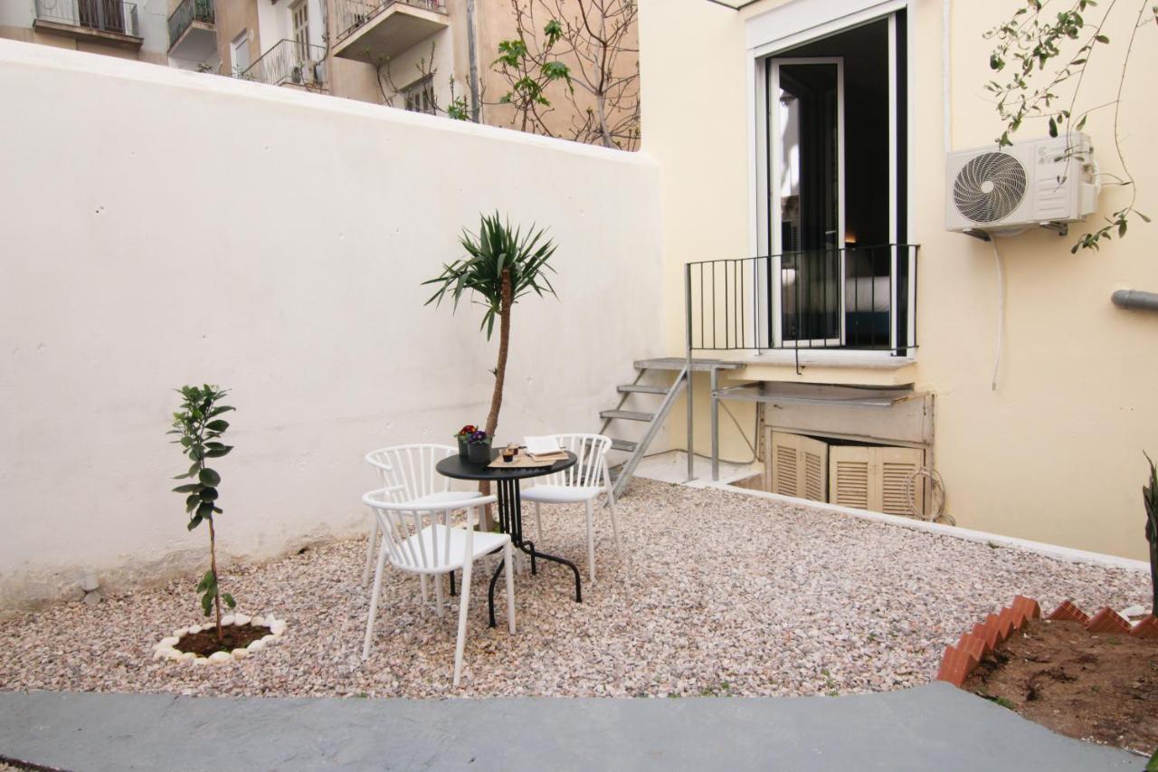Patio Apartment Near Metro & Acropolis Athens Exterior photo